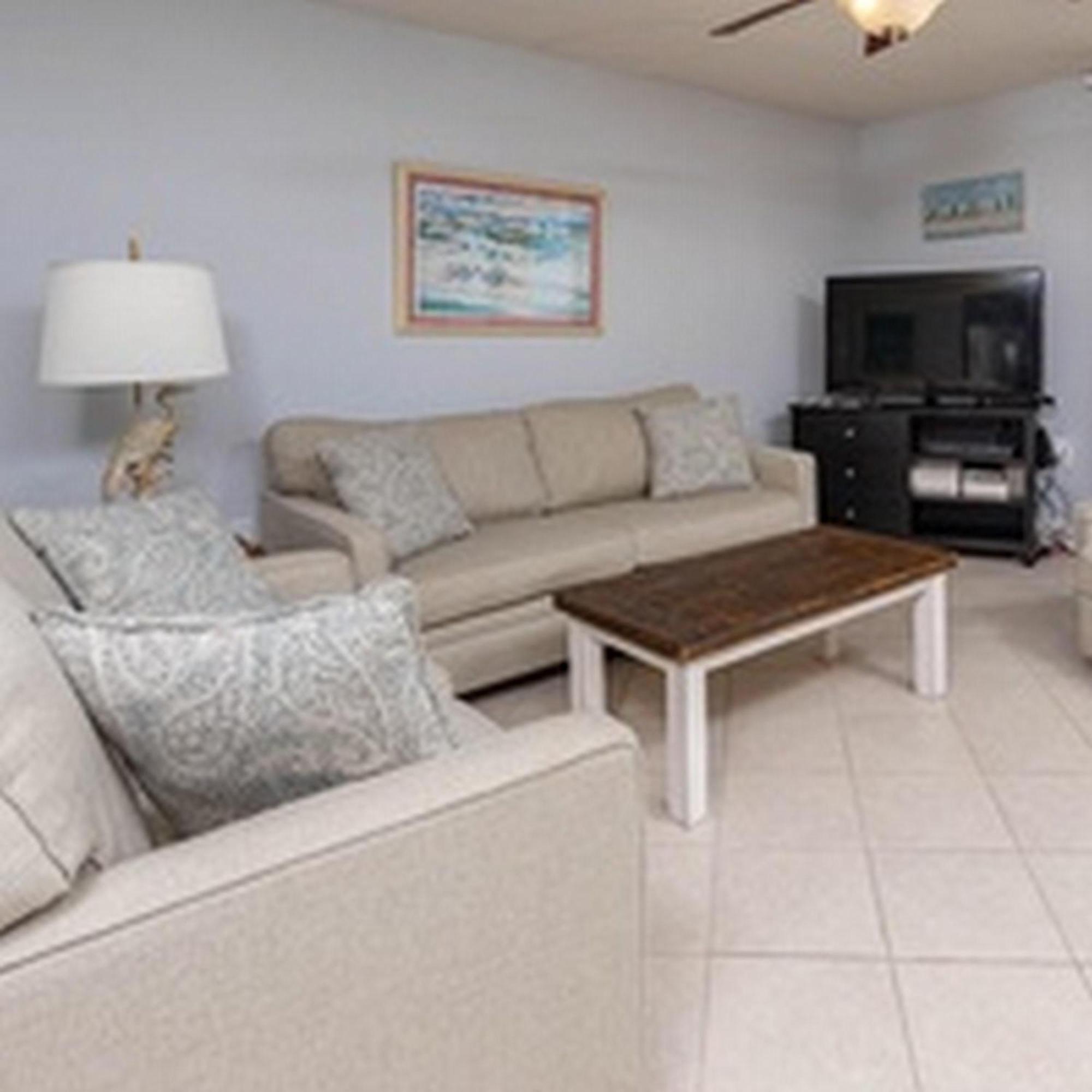 Phoenix Iii By Brett Robinson Vacations Apartment