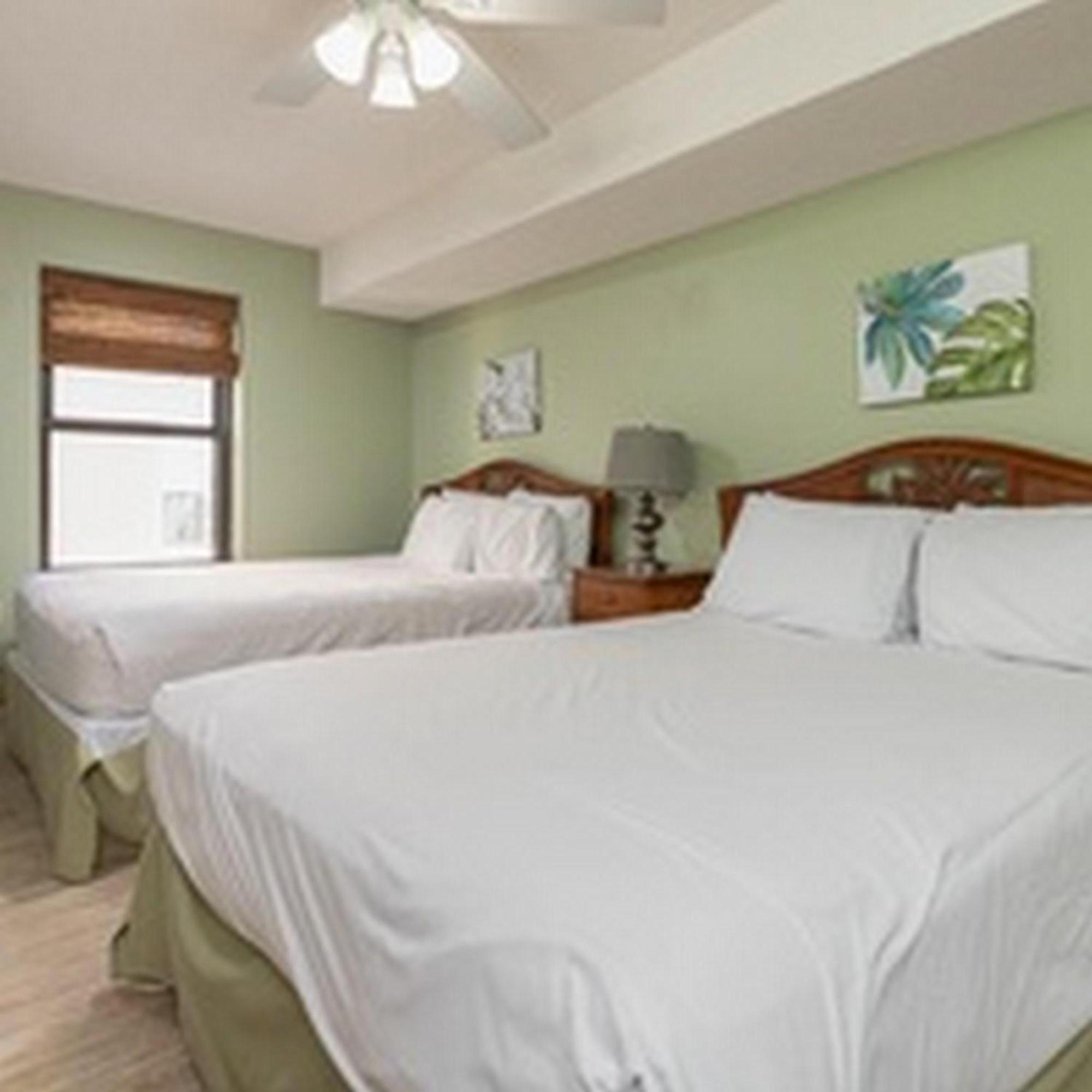 Phoenix Iii By Brett Robinson Vacations Apartment