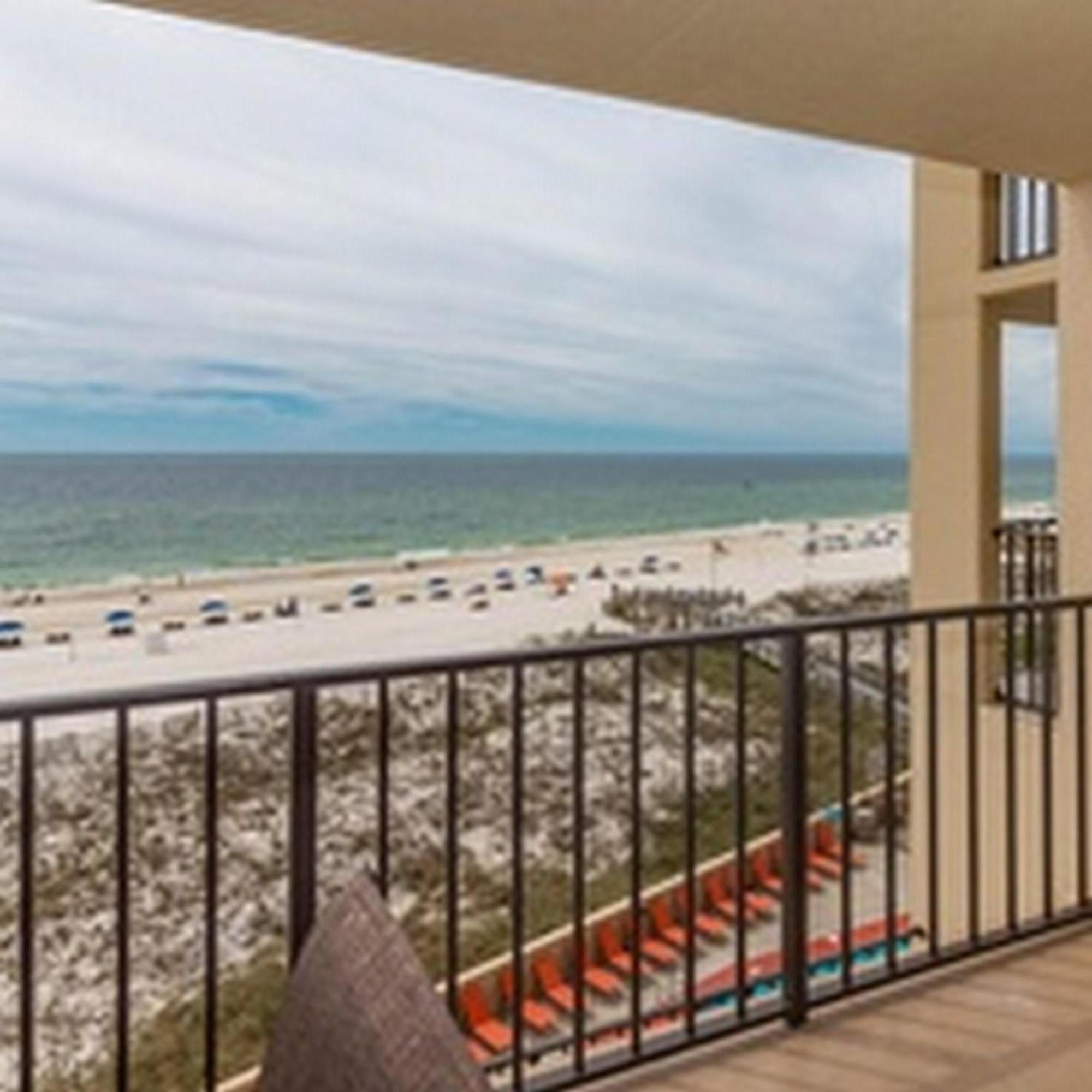 Apartment Phoenix Iii By Brett Robinson Vacations