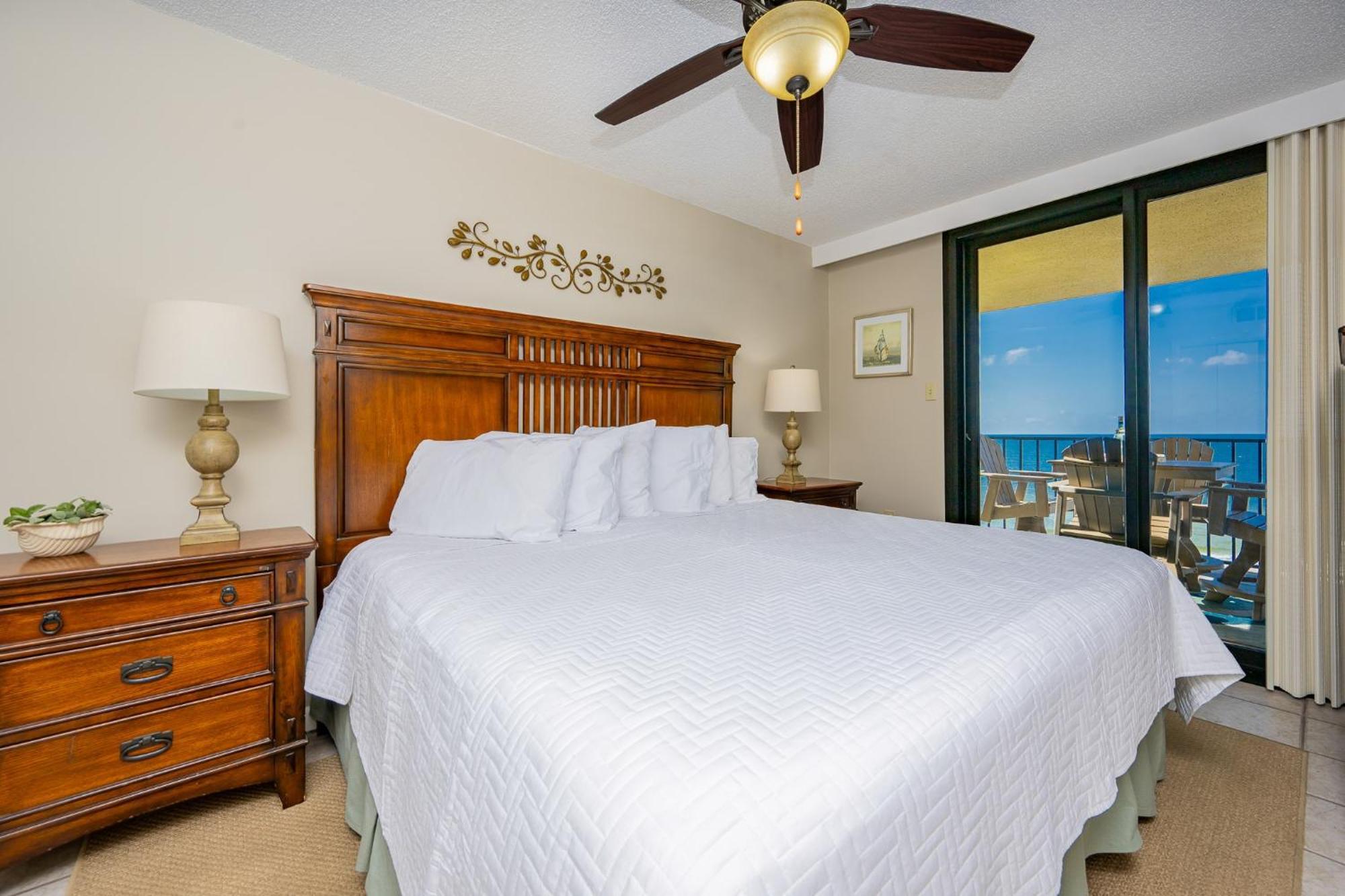Phoenix Iii By Brett Robinson Vacations Apartment